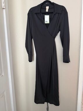 H&M | Dresses | Hm Modern Classic Navy Dotted Dress Size 8 | Poshmark